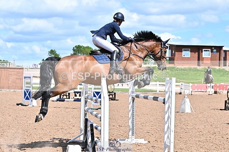 240619A-153607-00882 - Cls 5 Snr Foxhunter and 1.20m Open
