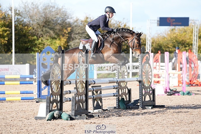 251025-130622-00473 - Cls 9 Pony Winter Discovery and 90cm