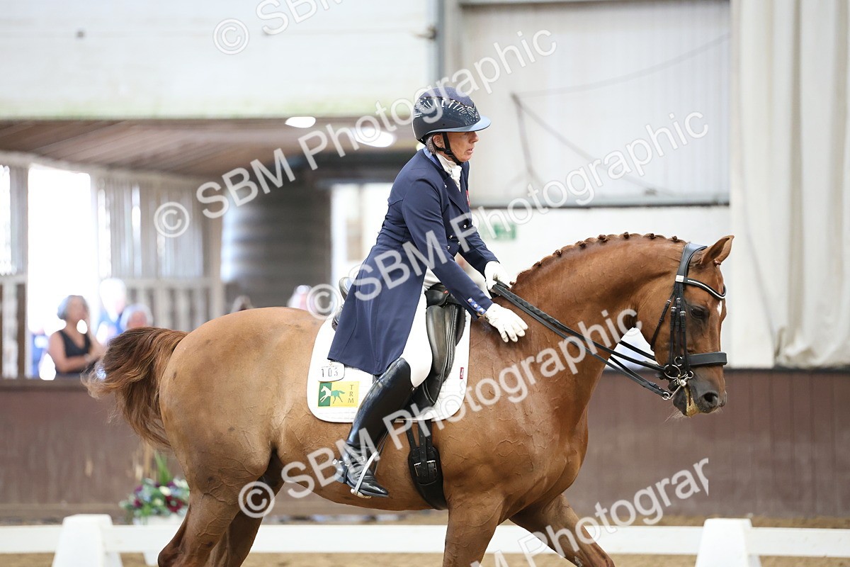 SBM_004765 - Class 9 - FEI Inter 1 Gold - 16.59-17.47