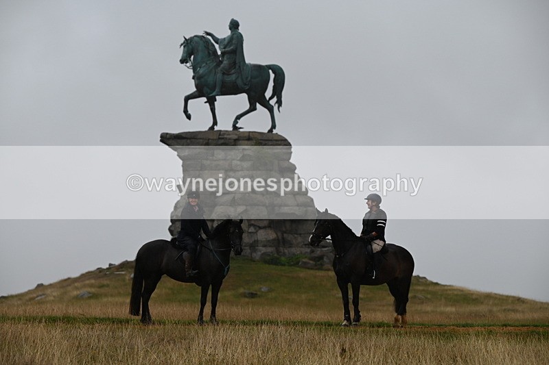 DSC_1114 - Time at Statue 10:58 to 11:53