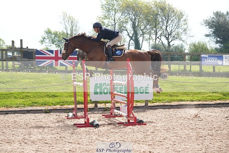 260508-100719-04782 - Cls 12 Snr Foxhunter
