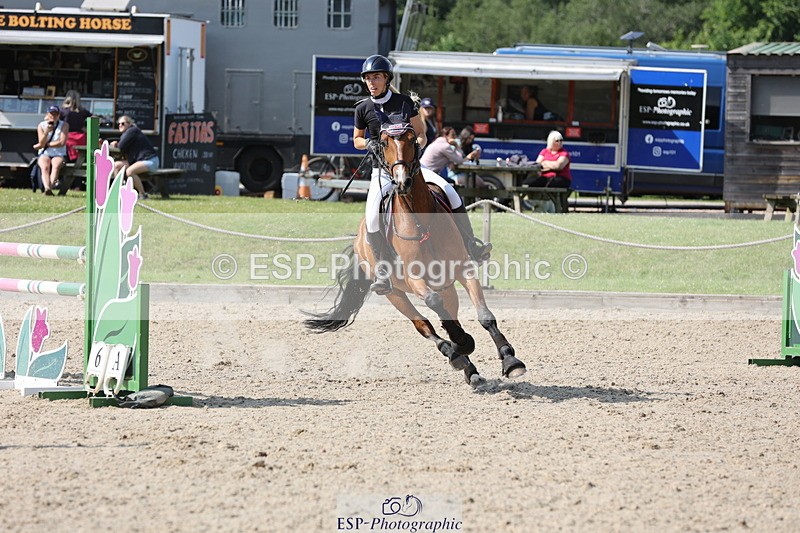 250614A-161206-08233 - Cls 30 1.05m Amateur Q and Open