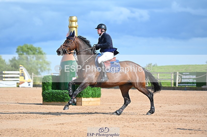 230721A-165418-07887 - Cls 10, 2 Star Big 1.45m Break to End