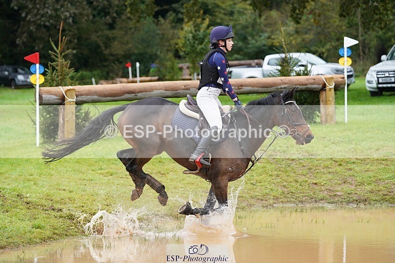 231021-113422-15540 - 670-SEEK.INDI-Maia.Ramasamy-SC+XC