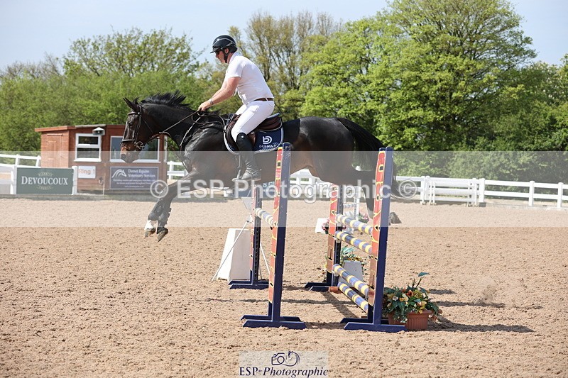 240510A-110312-06023 - Cls 14 Discovery and 1m Open