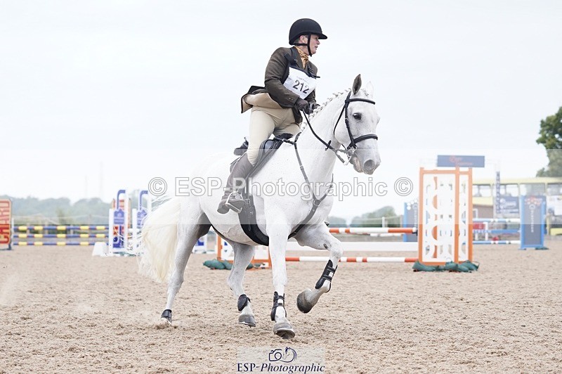 240831A-140542-04010 - 212-Kay.Webb-KILCAVAN.CLOVER