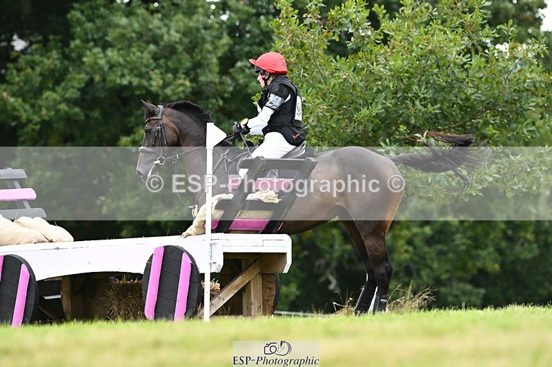 240825X-180454-38116 - 80cm XC 17.30 to End