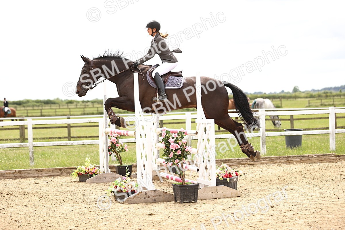SBM_007829 - Class 19 - Senior Newcomers - 1.10m