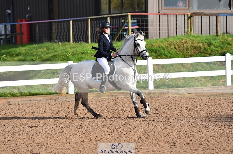 231028A-105832-00646 - Cls 2 British Novice & 80cm Open