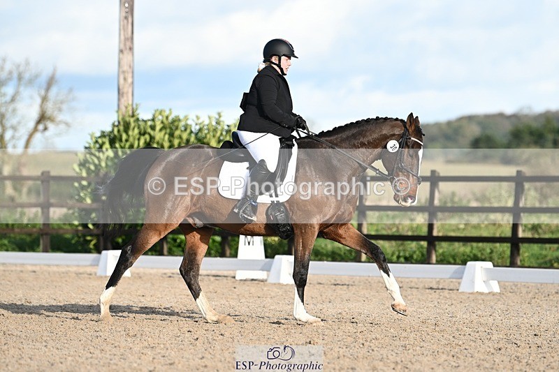 231105-143734-02443 - Cls 5 Novice 27 Start to 15.30 break