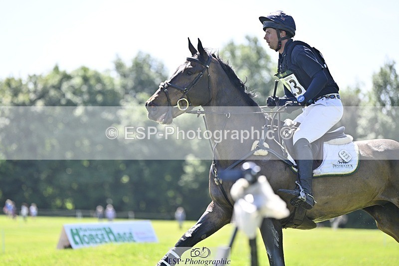240525-105811-12392 - 323-EMERALD_ENDEAVOUR-Harry_Dzenis