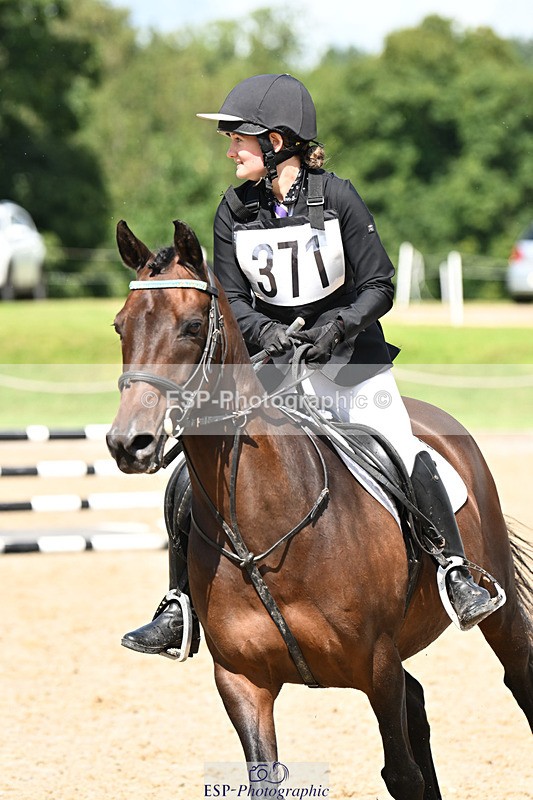 240824X-125409-25661 - 70cm Jump Off