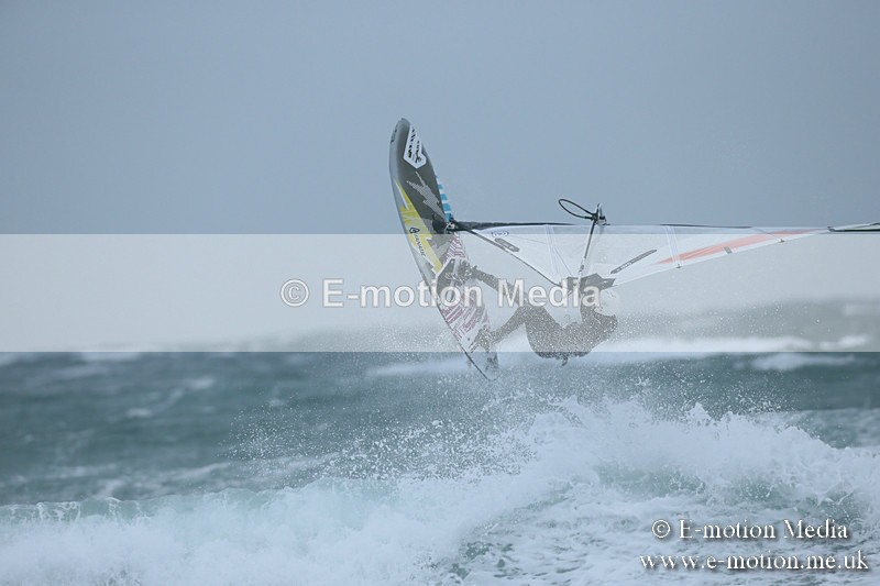 WS 030413-89 - Windsurfing