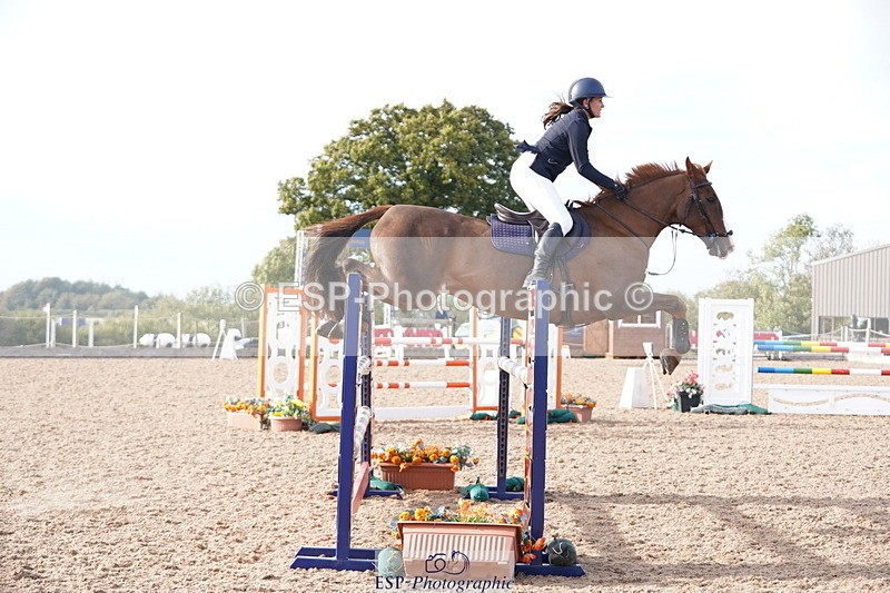 241005A-161024-05160 - SAT Cls 12 Snr Fox & 1.20m Open