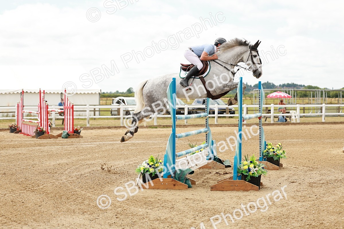 SBM_018235 - Class 21 - Senior Newcomers Championship 2d Rd