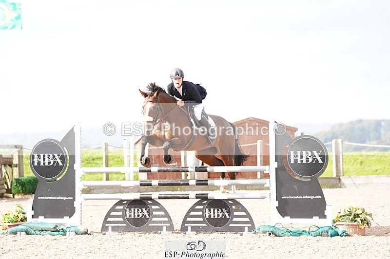 241004A-113832-00273 - Fri 02 Snr 1.05m Open