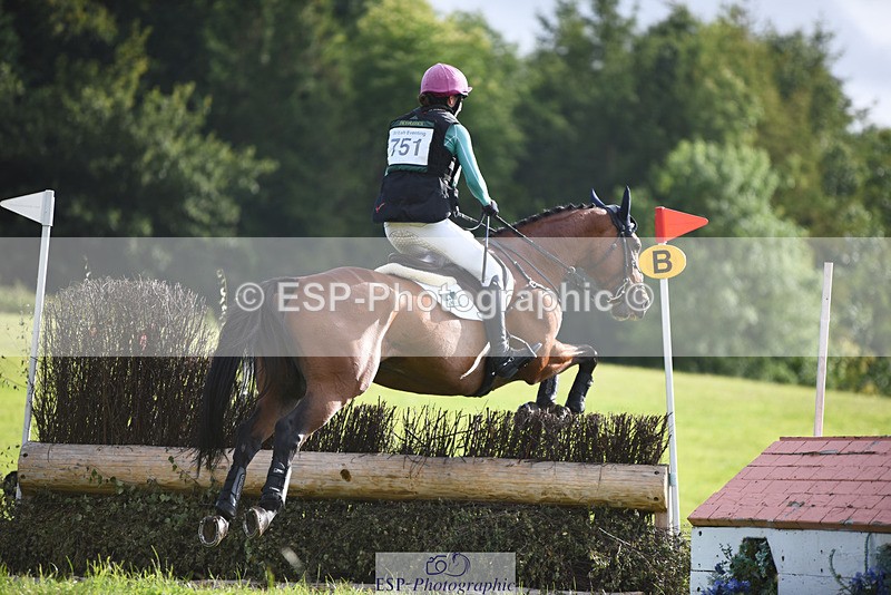 240804-175808-19602 - 751-Jess_Rimmer-SIR_HENRY_HALL