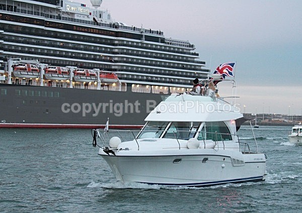 120605 SEA BREEZE IMG_7455 - THREE QUEENS MEET IN SOUTHAMPTON 5th June 2012