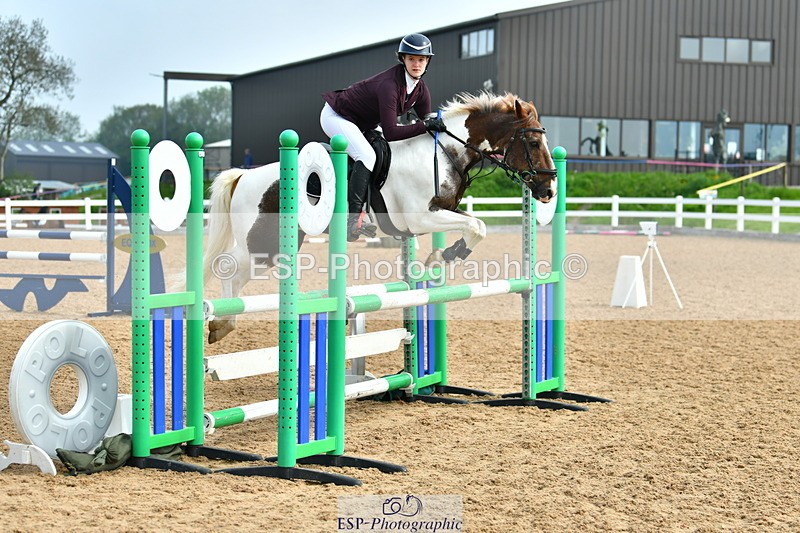 230514A-102746-02254 - Cls 22 Pony Discovery & 90cm Open