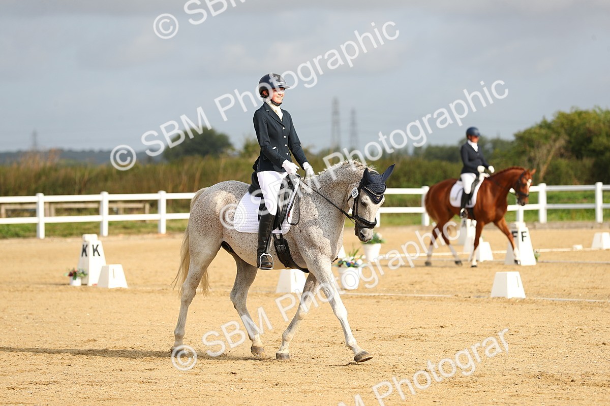 SBM_015094 - Class 13 - Novice 23 - 8,30-9.33