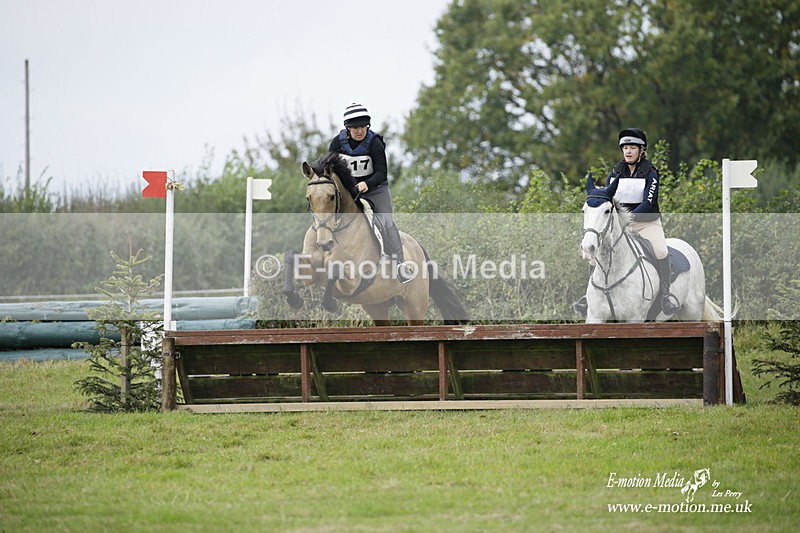  WWHT 171021 2328 - Novice Pairs (0.80m)  17/10/21
