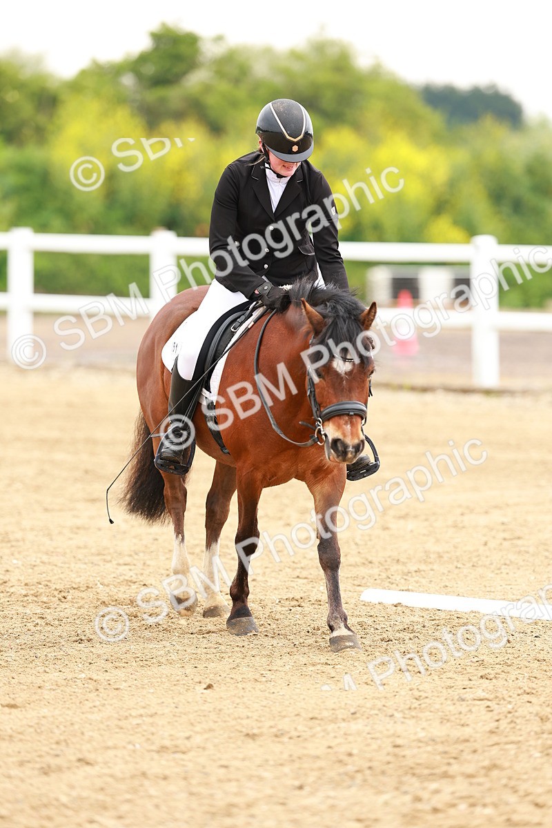 SBM_005289 - Class 16 - Novice 6