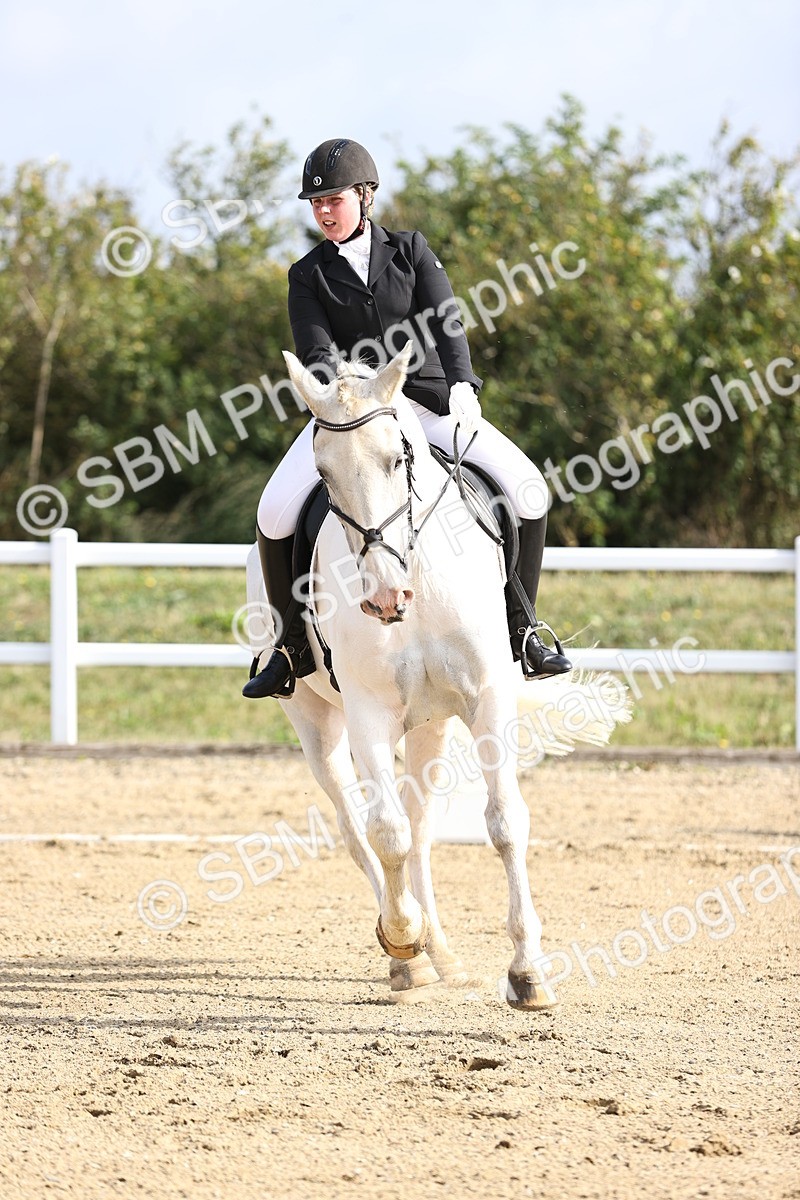 SBM_015376 - Class 14 - Novice 23 - 9.05-10.08