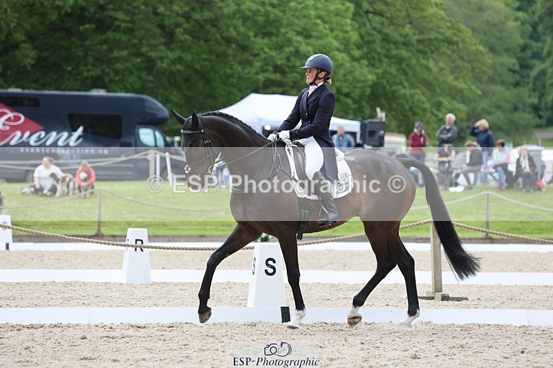 240524-160826-10058 - 370-STORM_IN_DECEMBER-Claire_Fielding