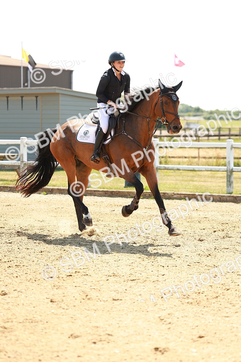 SBM_001658 - Class 4 - Senior Newcomers - 1.10m