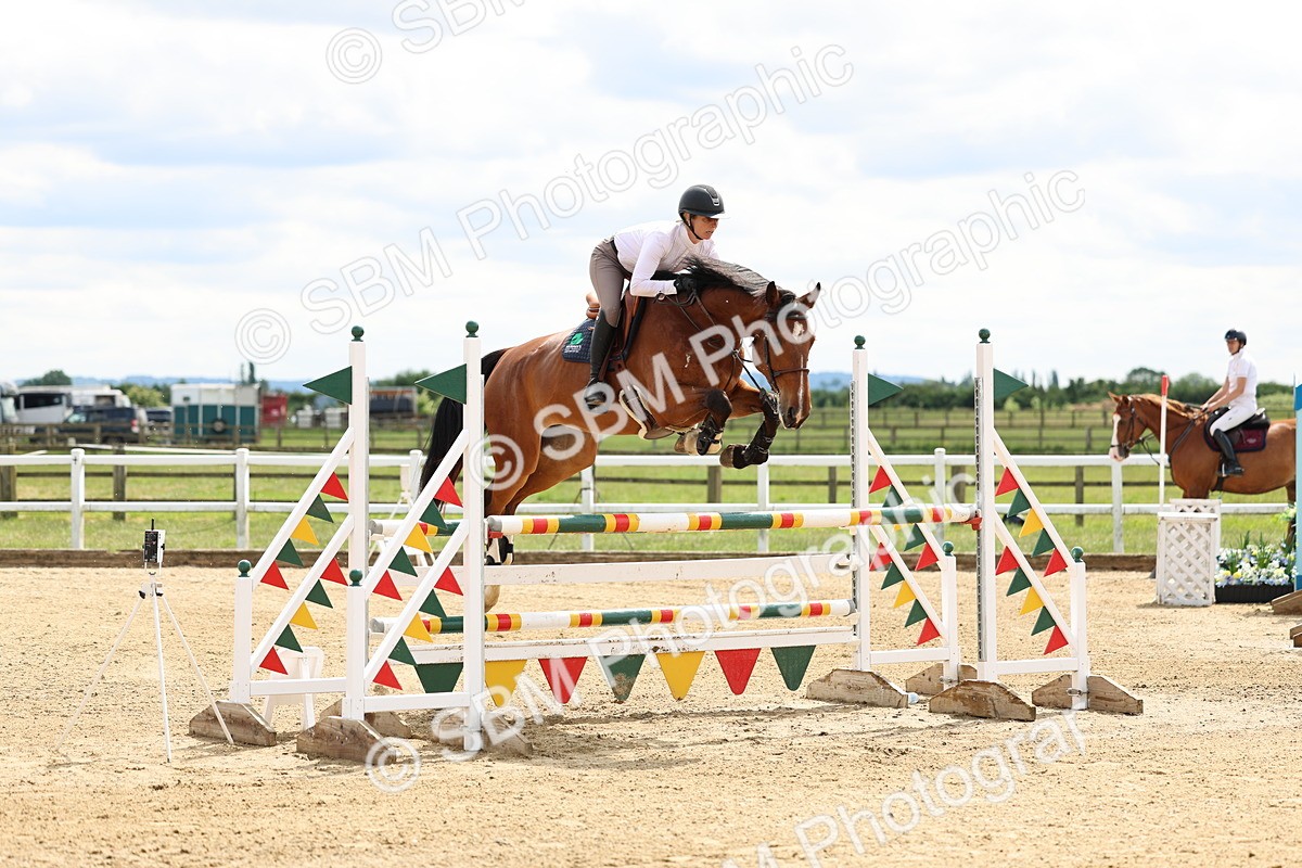 SBM_005903 - Class 19 - Senior Newcomers - 1.10m