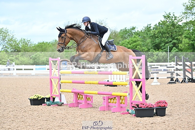 240523A-130215-01880 - Cls 4 Snr 1.20m Open