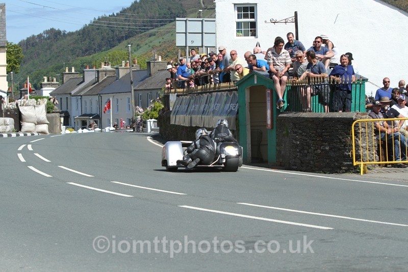 IMG_2695 - Sidecar Race 2 - TT 2013