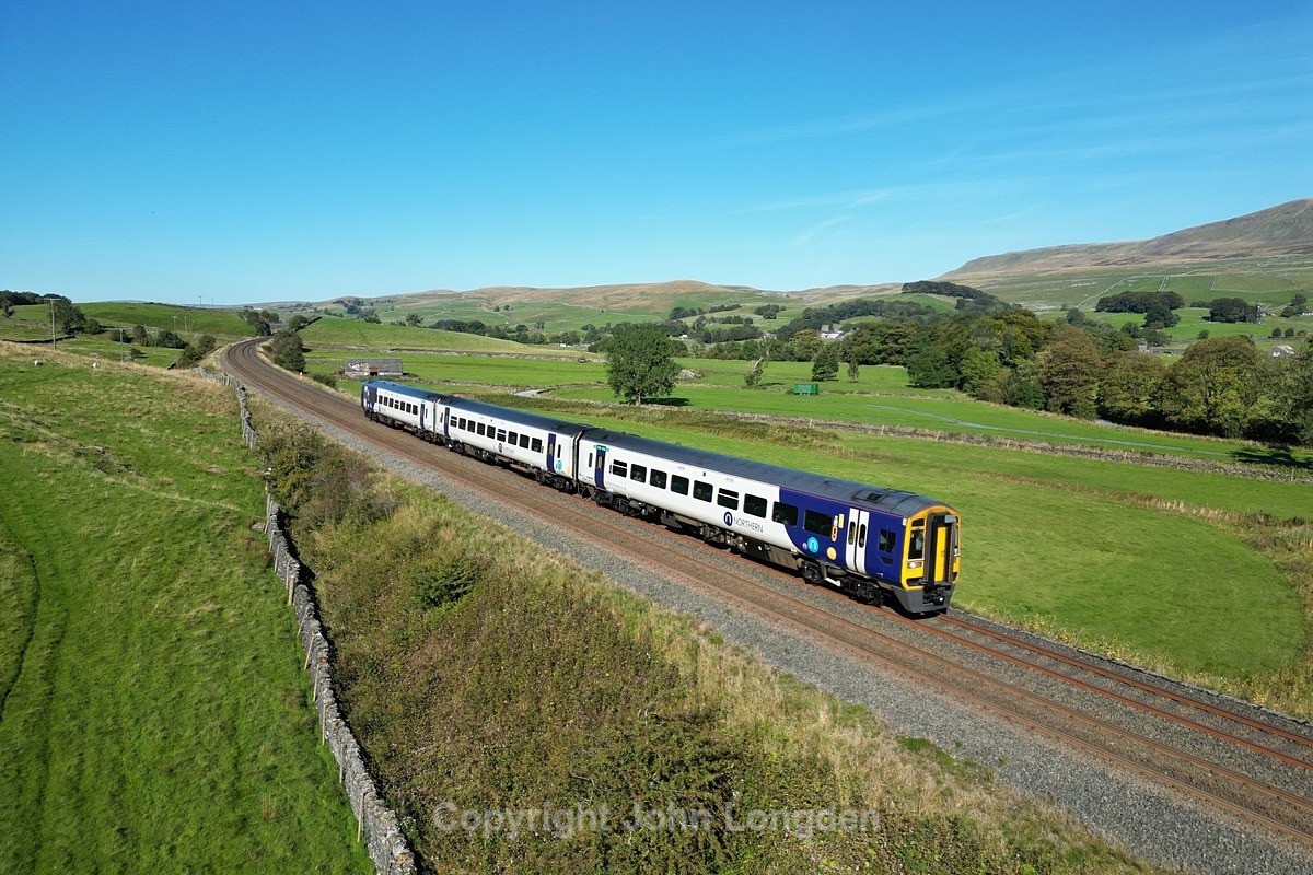 JL - 18.9.24 158753 1E65 13:36 Carlisle - Leeds, Horton - Latest shots