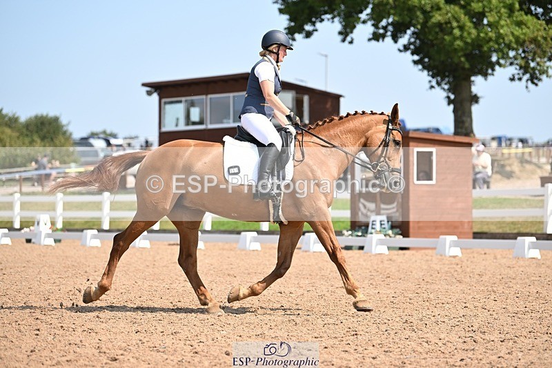 250816-122339-04492 - 051-Alana.ShaplandForever.Autumn.DS