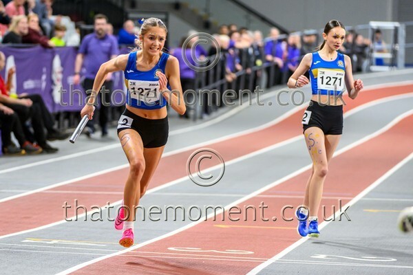 CEREL-925254 - Track Female Set Two