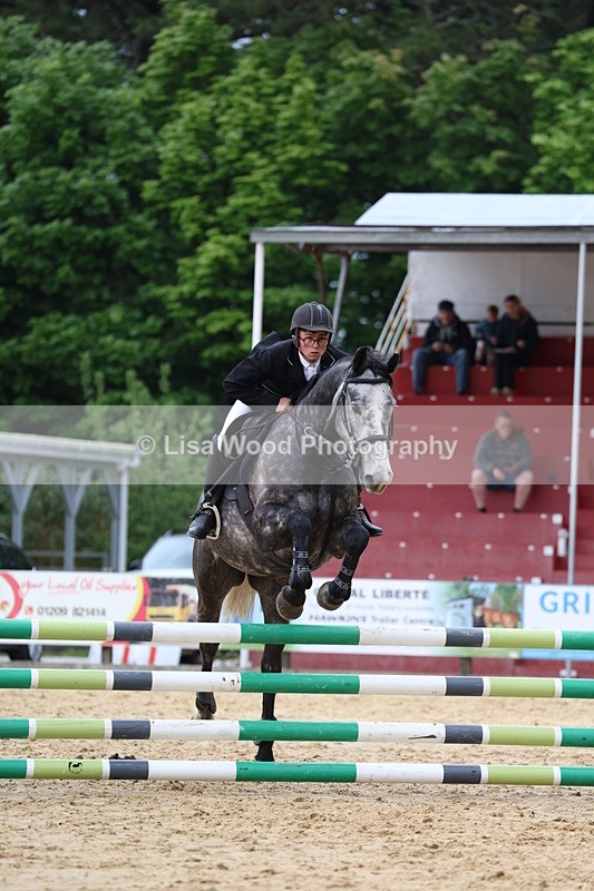 3E7A6197 - Class 4: Senior British Novice/90cm open