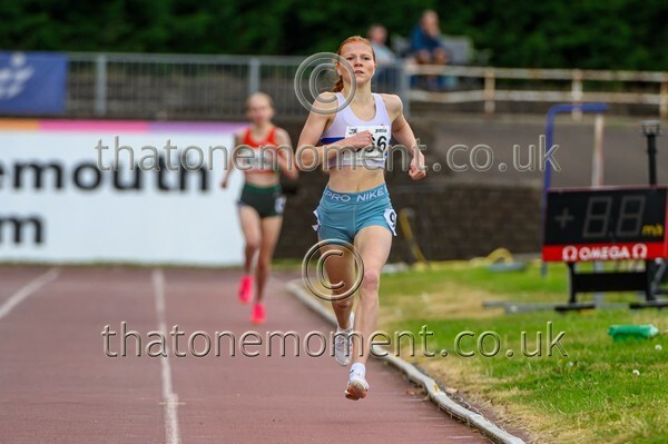 Sen25SUN-927176 - Track Female