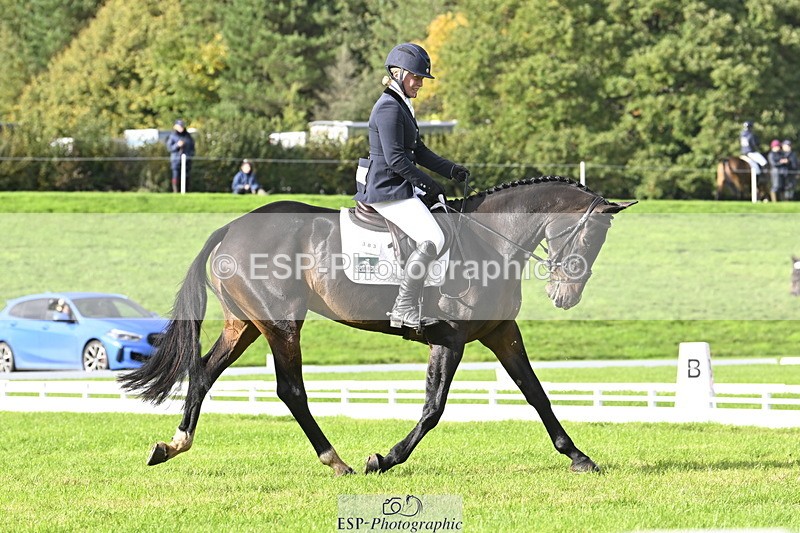 251023A-145623-04451 - E-383-Amy.Harris