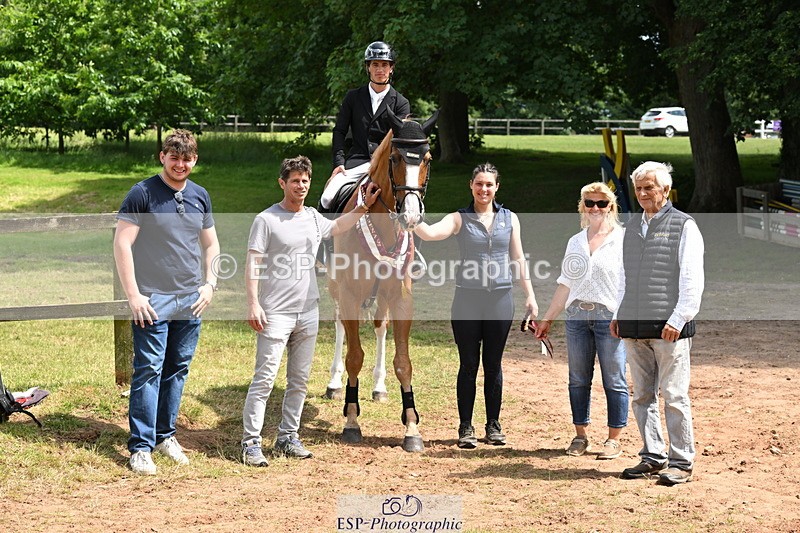 250615A-140813-11227 - Cls 38 Snr 1m40 GP