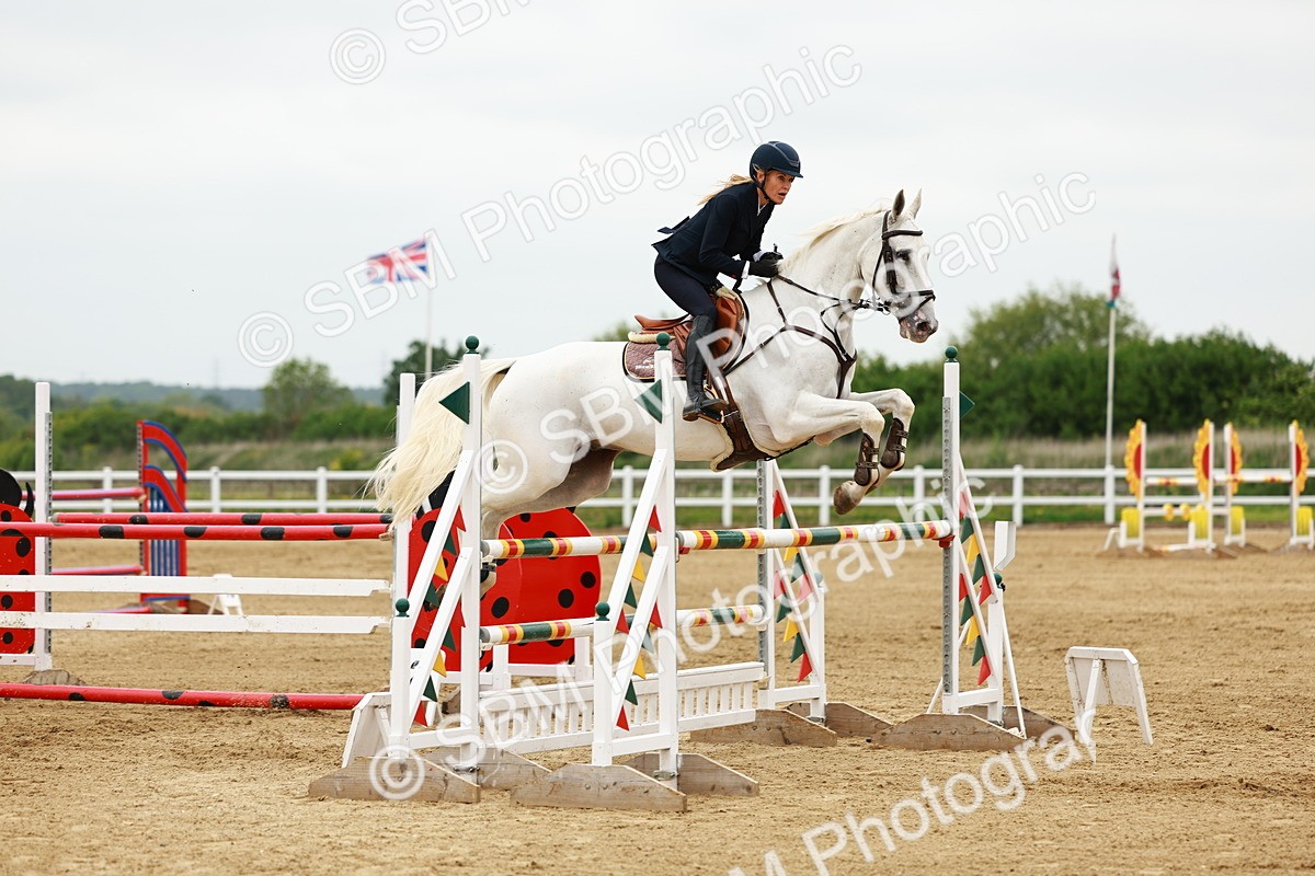 SBM_001080 - Class 5 - Senior Foxhunters - 1.20m