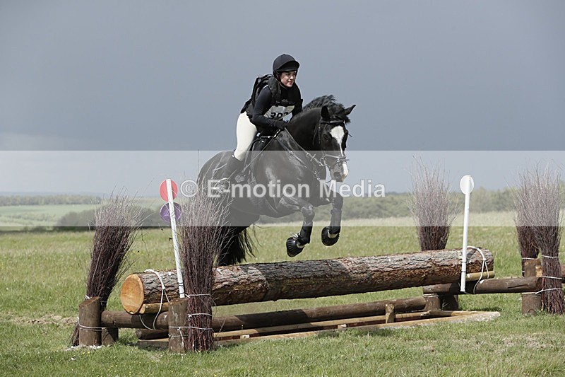 BVHT 140517  NXC -222 - Class 2 XC Novice 14/05/17