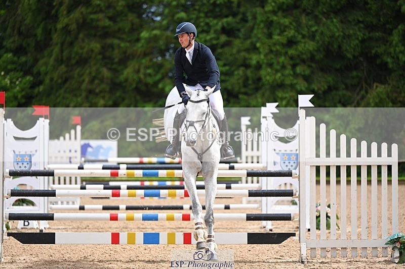 240526-154435-25077 - 207-IE_MR_MCGREGOR-Will_Furlong