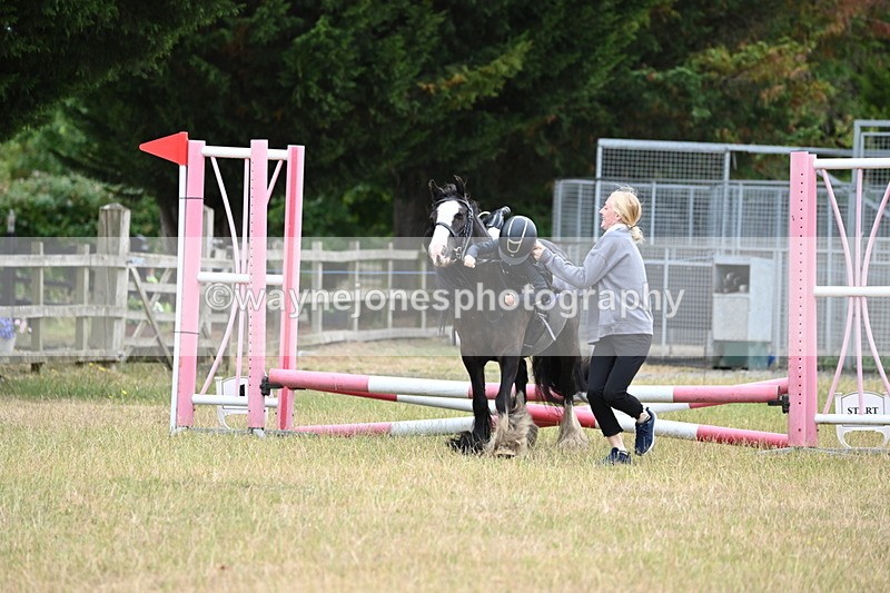 WJ6_9472 - Class 12 Minimus Jumping 45cm