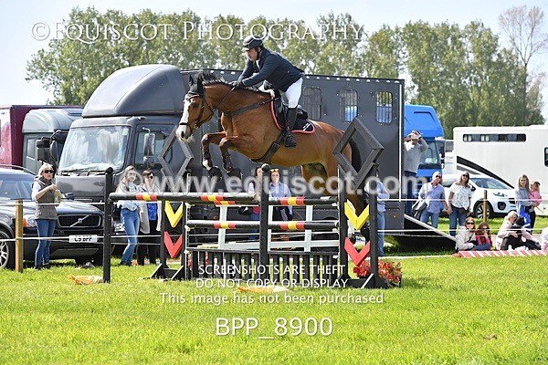 BPP_8900 - CLASS 3 The RHS Andrew Hamilton Coach Novice Qualifier (1.20m)
