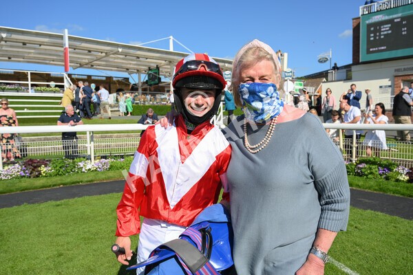  - Race 6 4.50pm The Ice Co supporting Macmillan Stakes