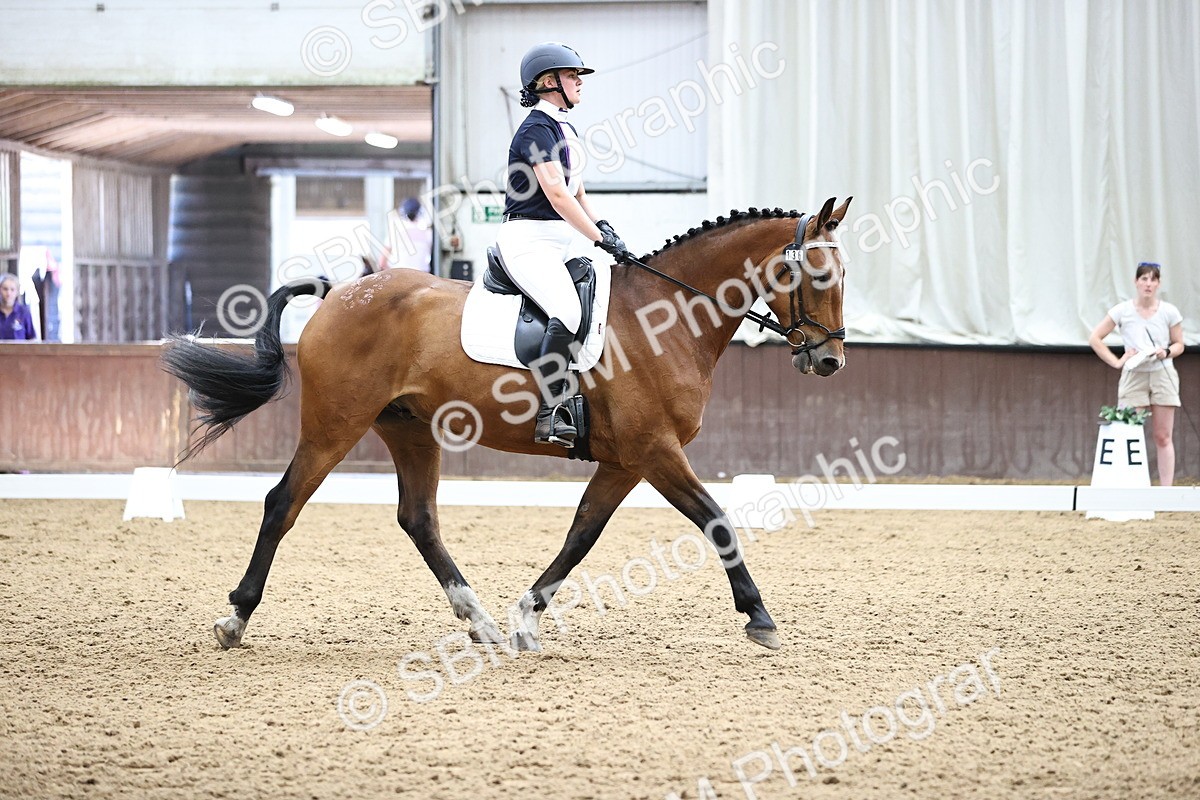 SBM_001866 - Novice 4 - 11.15-13.22