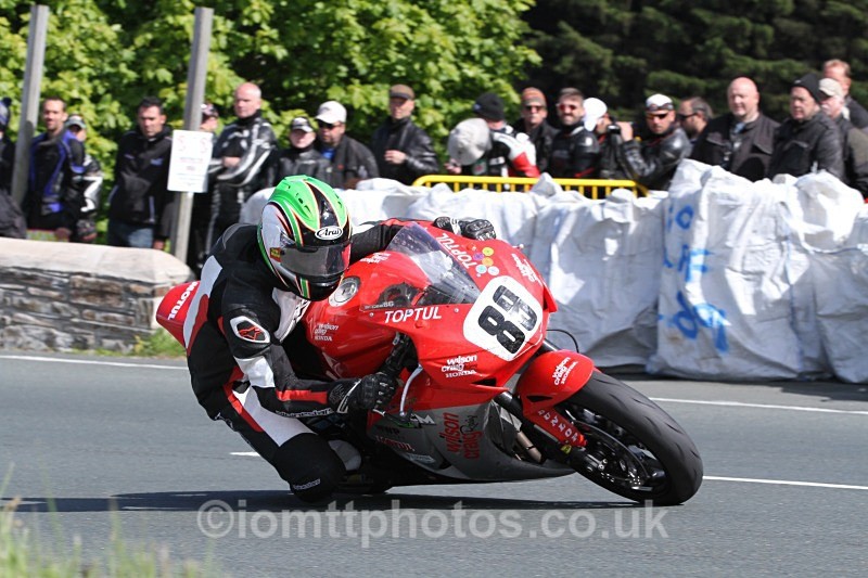 Derek McGee* - RST Superbike Race