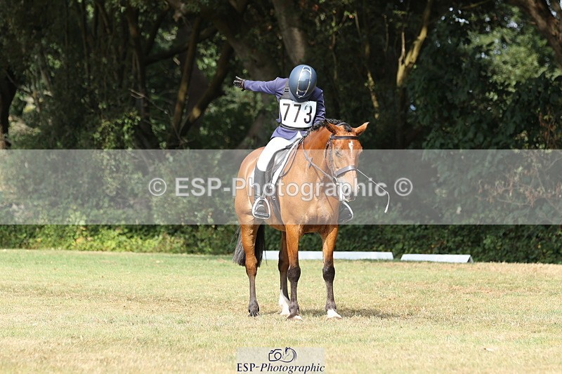 250823A-152528-33113 - PC80 Ride Off