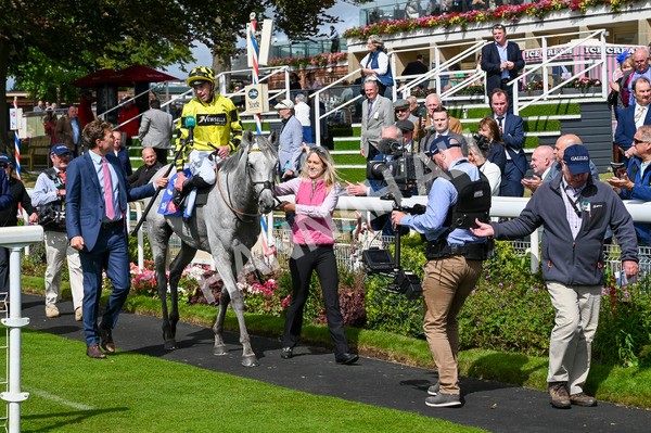 230824-Race 1-Shadow Dance-8352 - Race 1 1.50pm Sky Bet Handicap