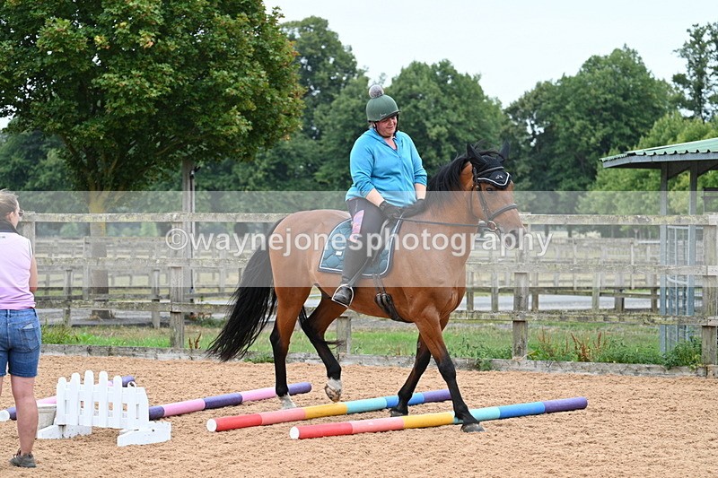 WJ7_8236 - Poles 11:00am